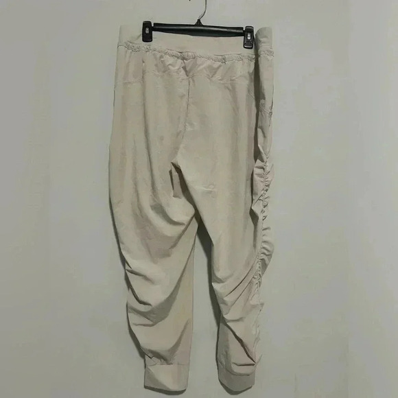 ATHLETA Attitude  Pants Womens 14 Beige Stretch Lightweight NO DRAWSTRING - Picture 5 of 6